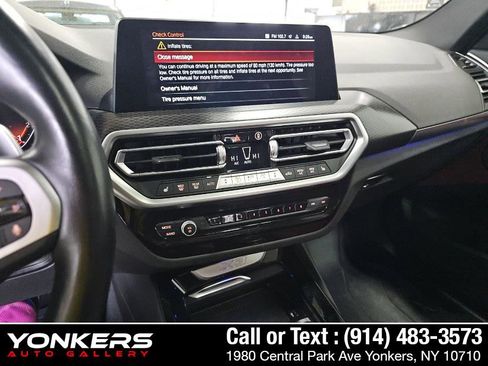 Used 2024 BMW X3 xDrive30i w/ M Sport Package AWD/4WD image 9