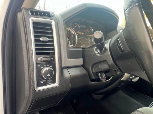Used 2019 RAM 1500 Big Horn RWD image 24