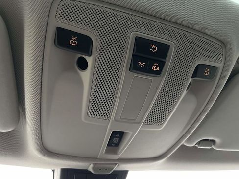 Used 2019 INFINITI QX30 Premium w/ Navigation Package image 24