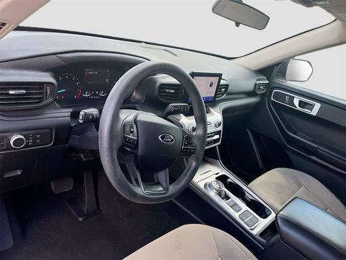 Used 2021 Ford Explorer 2WD image 9