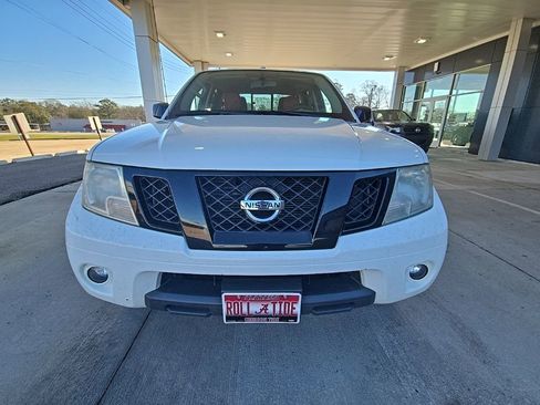 Used 2018 Nissan Frontier SV w/ Value Truck Package image 7
