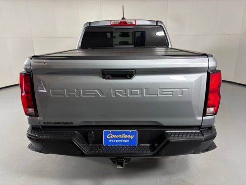 Used 2023 Chevrolet Colorado Z71 w/ Z71 Convenience Package 2 AWD/4WD image 7
