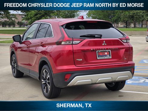 Used 2025 Mitsubishi Eclipse Cross SE AWD/4WD image 4