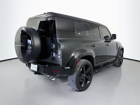 Certified 2024 Land Rover Defender 110 V8 AWD/4WD image 5