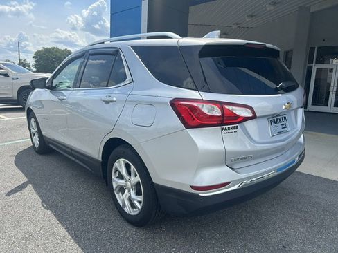 Used 2018 Chevrolet Equinox Premier FWD image 5
