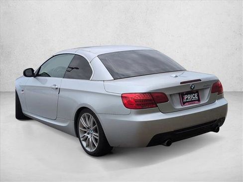 Used 2012 BMW 335i Convertible image 7