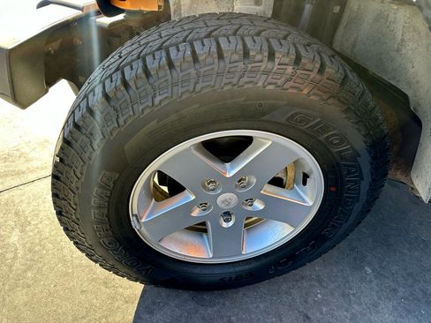 Used 2012 Jeep Wrangler Unlimited Sport image 54