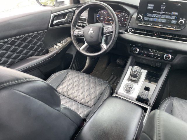 Used 2023 Mitsubishi Outlander SEL FWD image 14