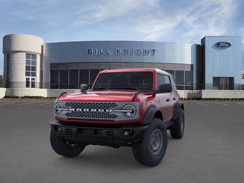 New 2025 Ford Bronco Badlands w/ Sasquatch Package image 3