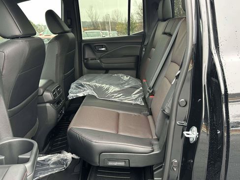 New 2026 Honda Ridgeline Black Edition image 9