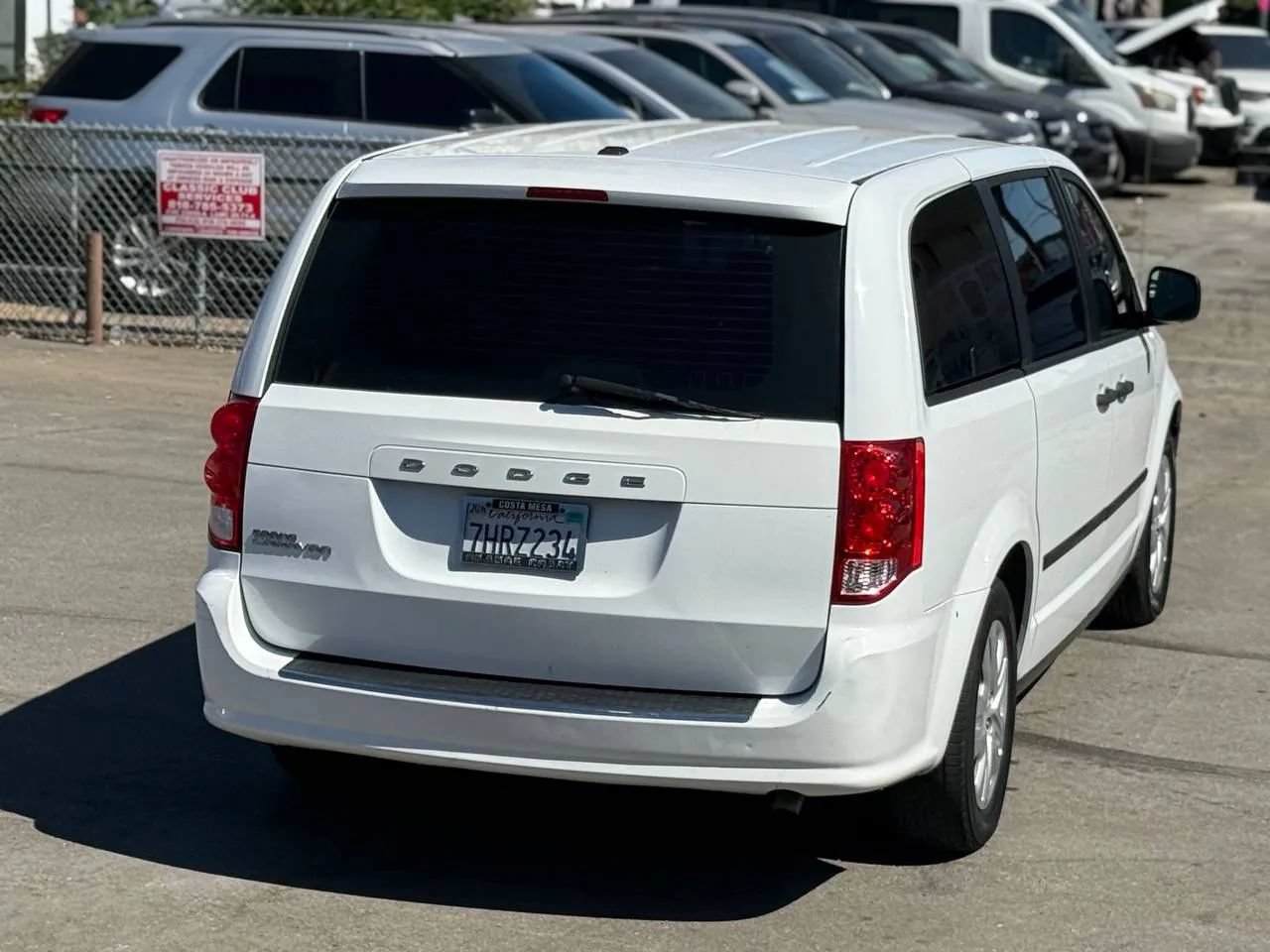 Used 2015 Dodge Grand Caravan American Value Package w/ UConnect Hands-Free Group FWD image 21