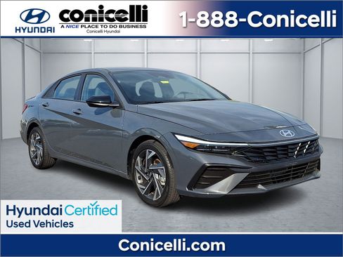 Certified 2025 Hyundai Elantra Sport FWD image 1