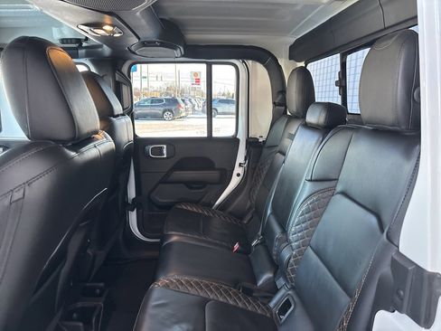 Used 2021 Jeep Gladiator High Altitude image 24