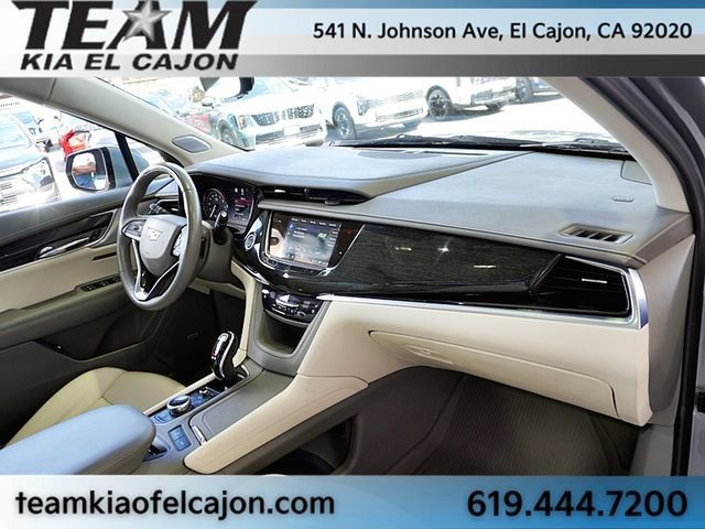 Used 2023 Cadillac XT6 Premium Luxury w/ Technology Package FWD image 11