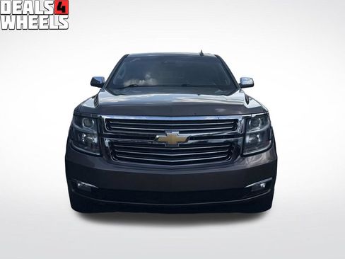 Used 2016 Chevrolet Suburban LTZ RWD image 2