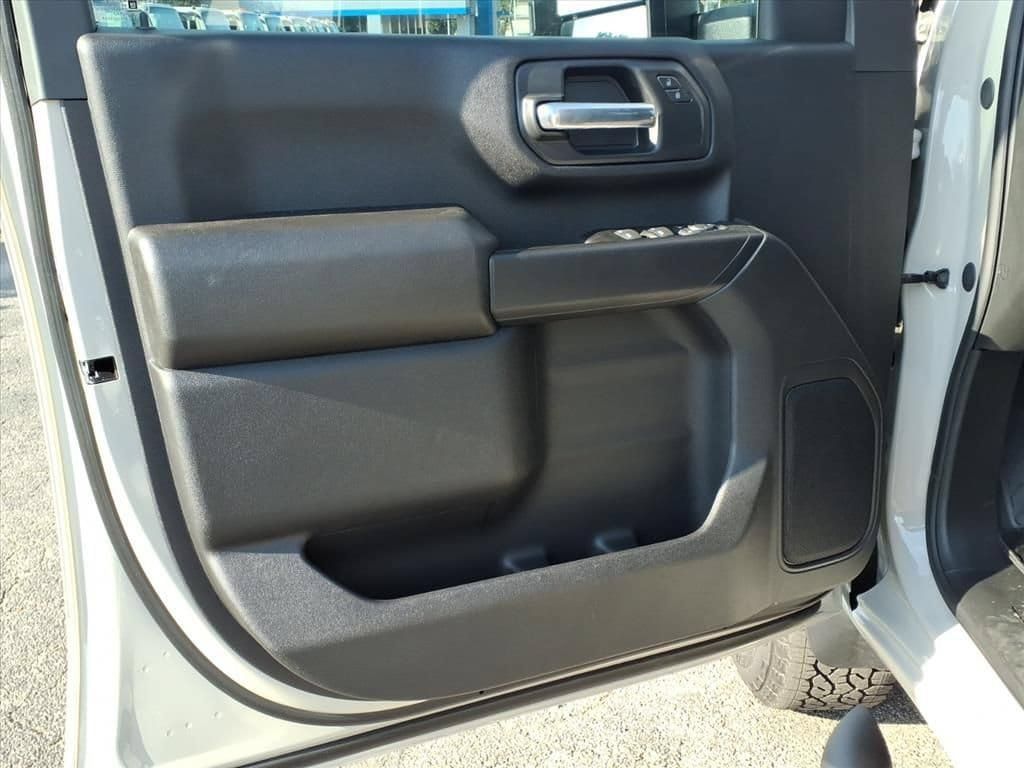 New 2026 Chevrolet Silverado 2500 Custom w/ Custom Value Package AWD/4WD image 15