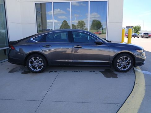 Used 2024 Honda Accord EX image 6