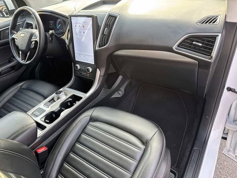 Used 2024 Ford Edge SEL image 10