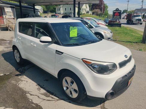 Used 2016 Kia Soul w/ Convenience Package FWD image 8