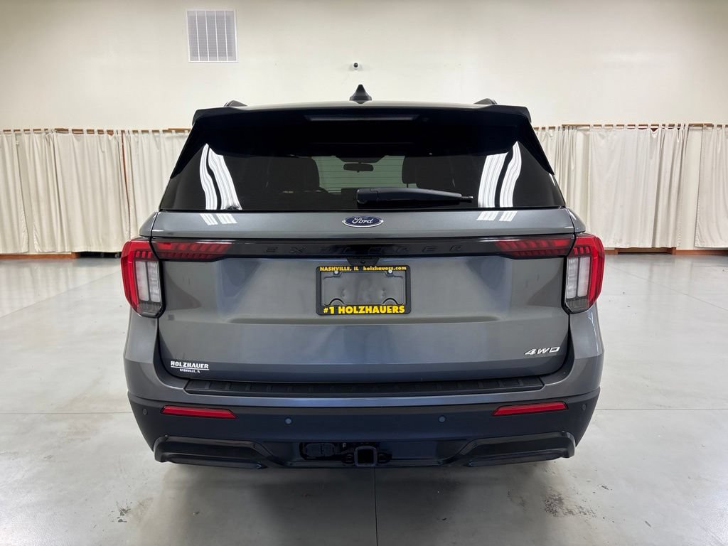 Used 2025 Ford Explorer ST-Line AWD/4WD image 7