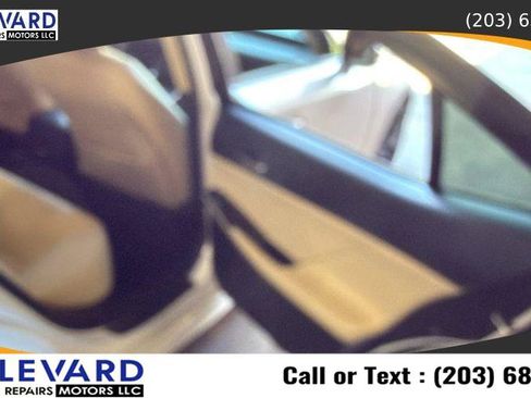 Used 2016 Lexus IS 300 AWD w/ Navigation System Package image 32