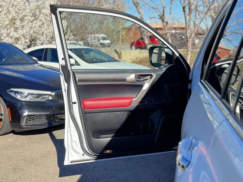 Used 2021 Lexus GX 460 Premium w/ Premium Plus Package image 39