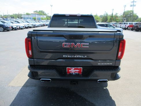 Used 2021 GMC Sierra 1500 Denali w/ Denali Premium Package AWD/4WD image 8