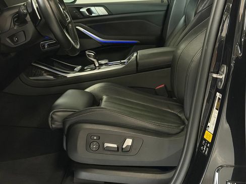 Used 2020 BMW X7 xDrive40i w/ M Sport Package AWD/4WD image 11