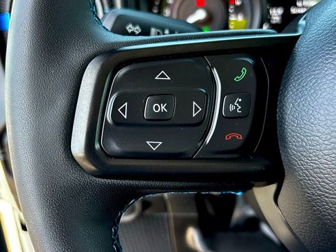 Used 2025 Jeep Wrangler Unlimited Rubicon 4xe w/ Convenience Group image 18