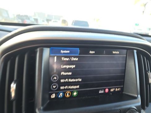 Used 2019 Chevrolet Colorado LT image 11