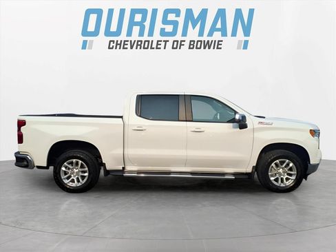 Used 2025 Chevrolet Silverado 1500 LT AWD/4WD image 2