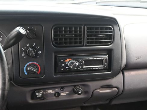 Used 1999 Dodge Dakota Sport image 13