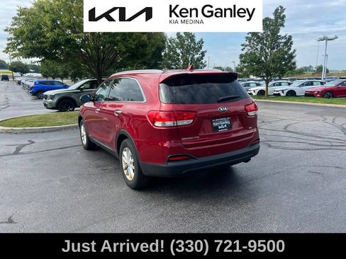 Used 2017 Kia Sorento AWD w/ LX Convenience Package image 7