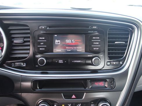 Used 2015 Kia Optima LX image 25