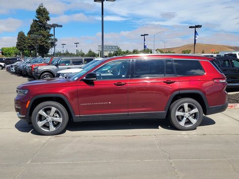 Used 2021 Jeep Grand Cherokee L Limited image 7