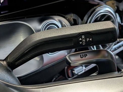 New 2025 Mercedes-Benz GLB 35 AMG 4MATIC image 10