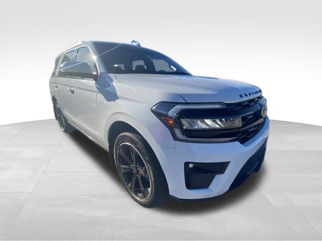 Used 2024 Ford Expedition Limited AWD/4WD image 16