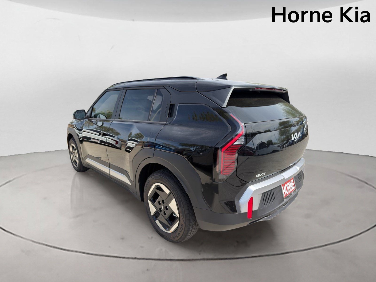 New 2027 Kia EV3 Wind FWD image 5