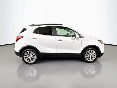 Used 2020 Buick Encore Preferred FWD image 11