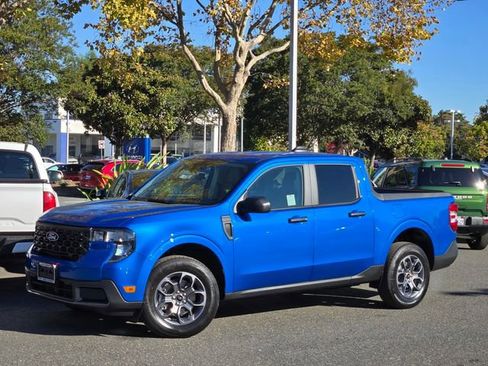 New 2025 Ford Maverick XLT image 2