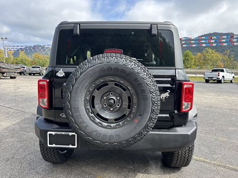 New 2025 Ford Bronco 2-Door w/ Sasquatch Package AWD/4WD image 5