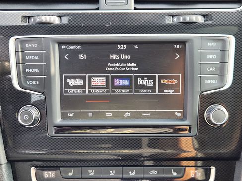 Used 2017 Volkswagen GTI Autobahn image 11