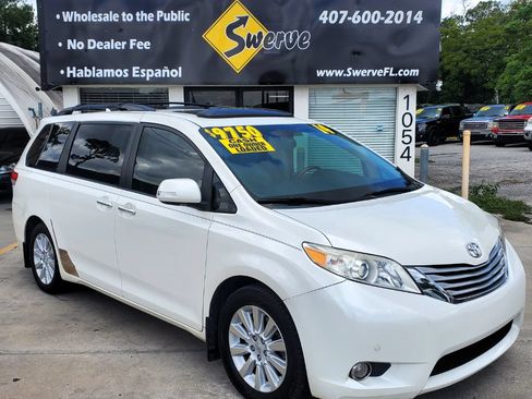 Used 2014 Toyota Sienna Limited w/ Limited Premium Package AWD/4WD image 1