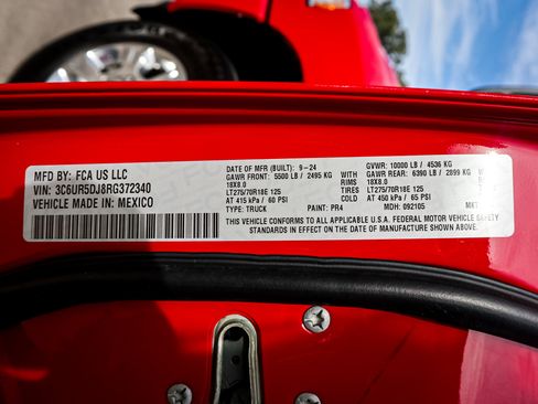 Used 2024 RAM 2500 Big Horn w/ Sport Appearance Package image 34