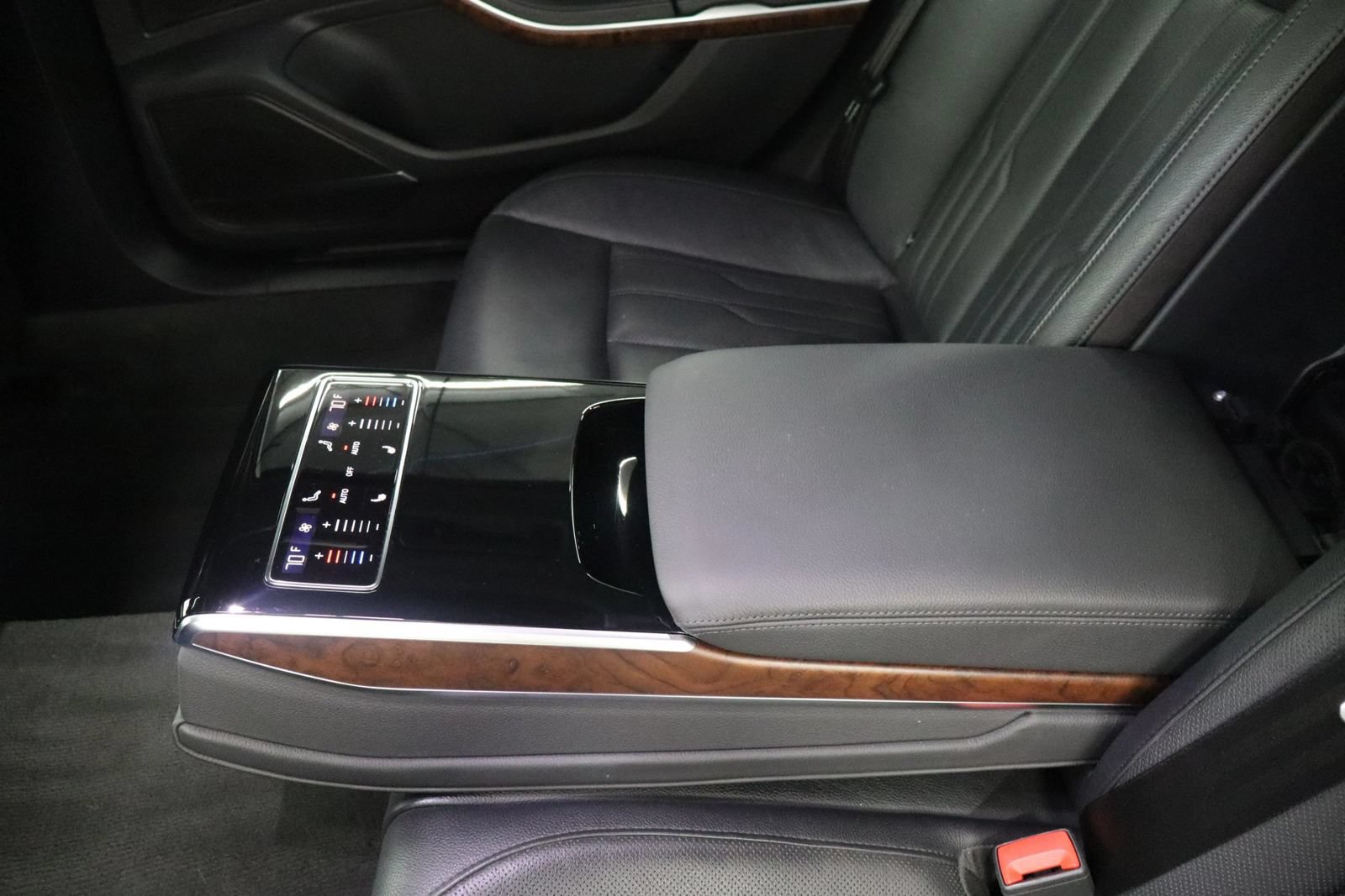 Used 2019 Audi A8 L 3.0T w/ Executive Package AWD/4WD image 23
