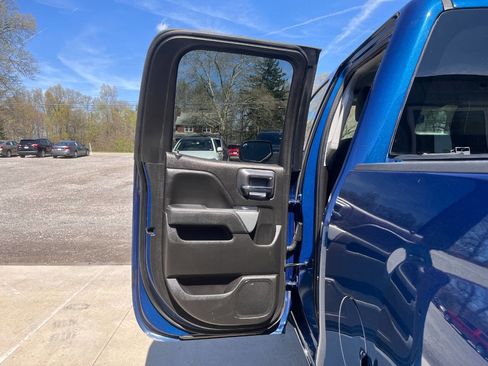 Used 2018 Chevrolet Silverado 1500 LT w/ All Star Edition AWD/4WD image 17