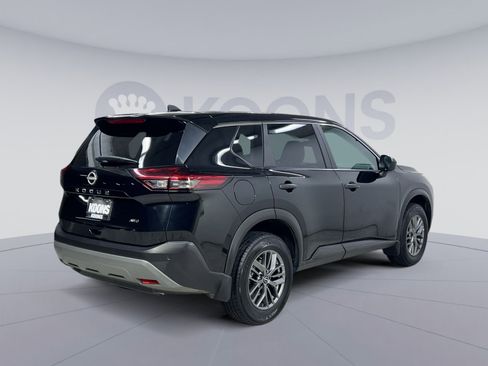 Used 2023 Nissan Rogue S image 12