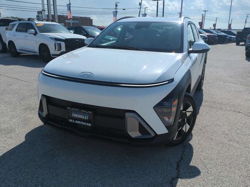 Used 2024 Hyundai Kona SEL FWD image 1