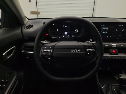 Used 2025 Kia K4 FWD image 22