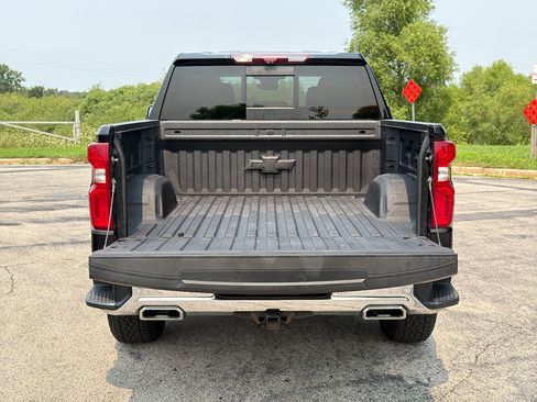 Used 2023 Chevrolet Silverado 1500 LTZ w/ Technology Package AWD/4WD image 38